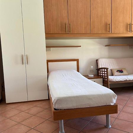 Lecco Only Females Guest House Экстерьер фото