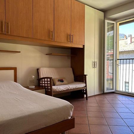 Lecco Only Females Guest House Экстерьер фото