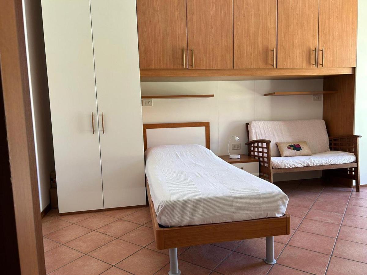 Lecco Only Females Guest House Экстерьер фото