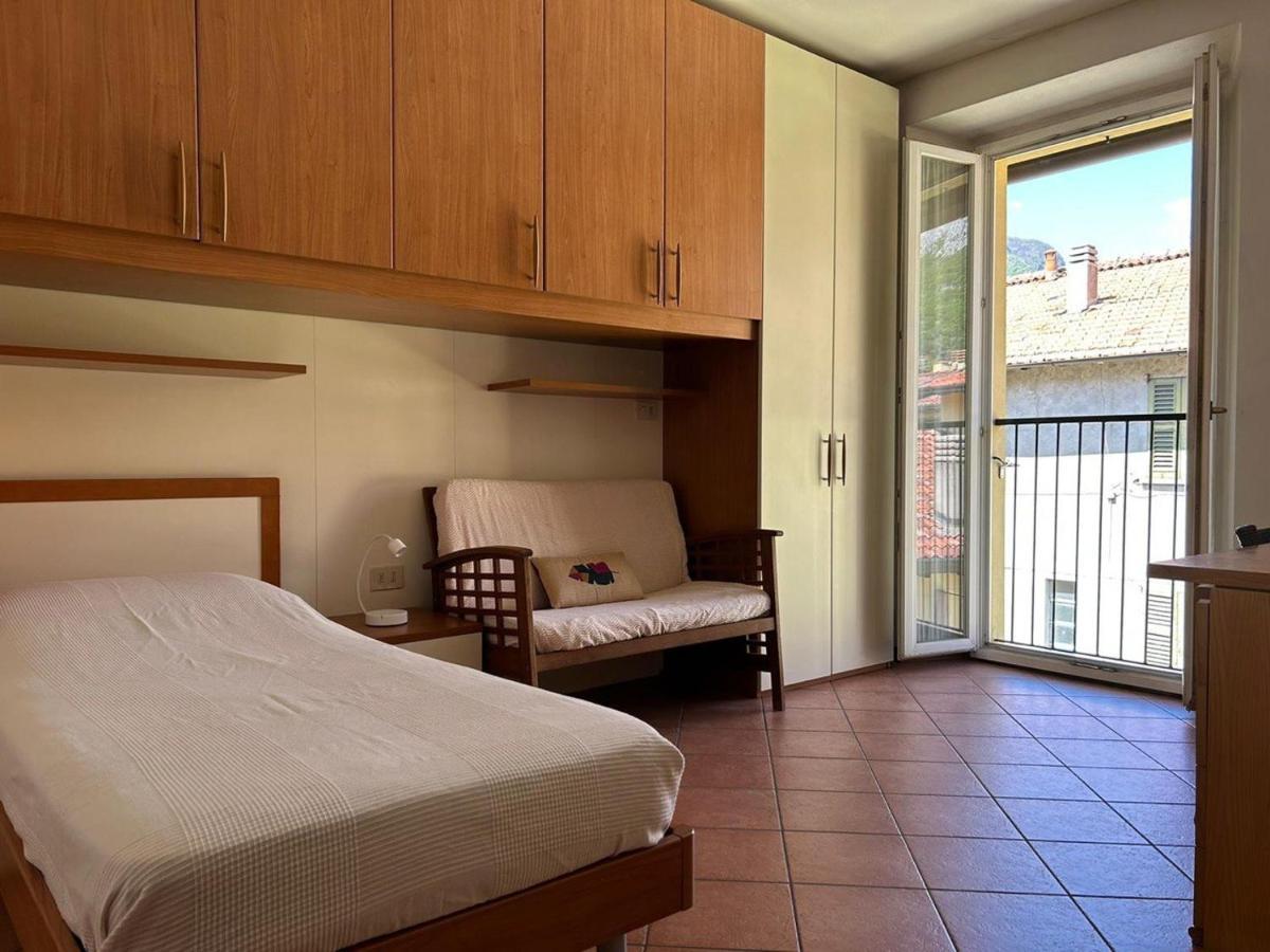 Lecco Only Females Guest House Экстерьер фото